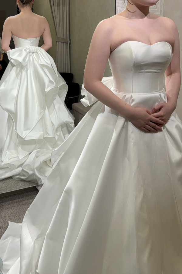 モモカさんのウエディングドレスの写真