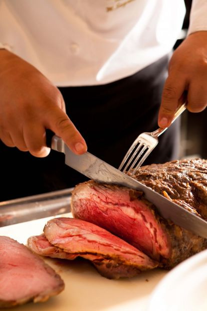 食欲が衰えがちな夏場だからこそ、お肉を食べてパワーチャージ！