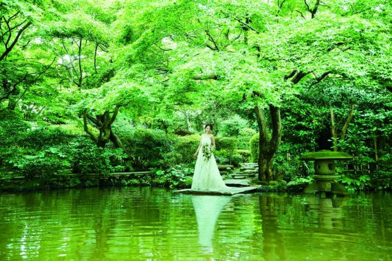 まるで森の中みたい ホテルニューオータニの日本庭園で叶える 新ガーデンウエディングプランが素敵