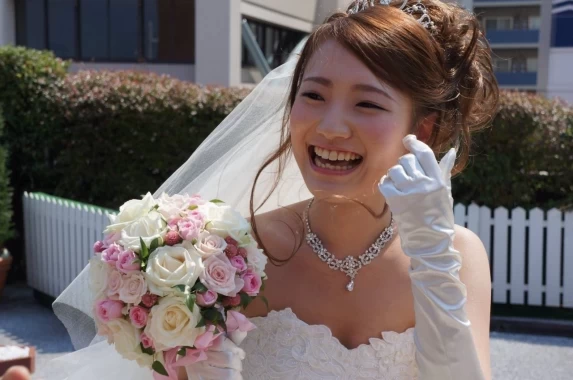 幸せいっぱいの笑顔がまぶしい麻帆さん♡