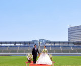 長良川競技場のフィールドで結婚式を挙げる「スタジアムウエディング」プランが登場！