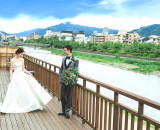 京都・鴨川沿いの国登録有形文化財での結婚式、川床で特別な時間を