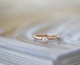 世界にたったひとつしかない婚約指輪でプロポーズ