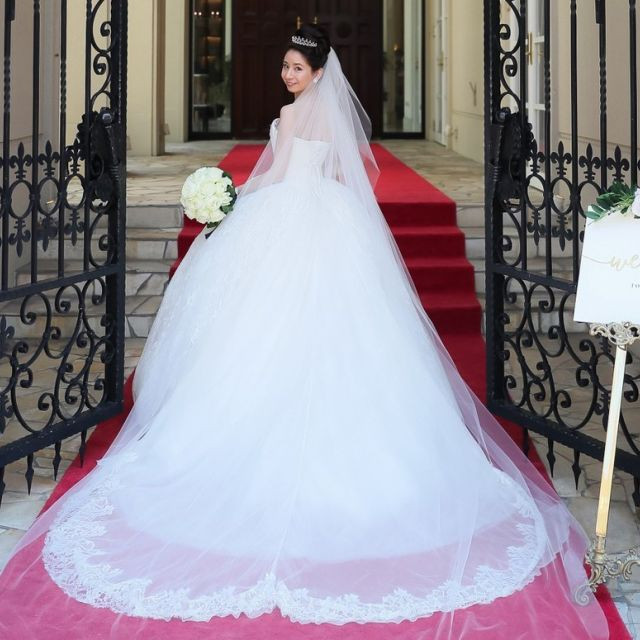 ウエディングドレスの決め手がわかる ハナレポ花嫁が選んだ 運命のドレス 28選