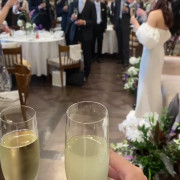 感謝を伝える特別な乾杯の瞬間