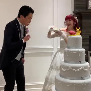 ケーキのファーストバイト⭐︎
デザインは婚約指輪のピカチュウと
結婚指輪はカービィなので作ってもらいました