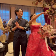 華やかなお花に囲まれた幸せな瞬間