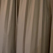 お色直し入場。
暗くなって電球がついたガーデンをバックに、シャボン玉も出てきて、よかったです。