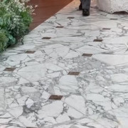 チャペルで父と一緒に歩くことができて
とても素晴らしい1日になりました。
素晴らしい式にしてくれた会場スタッフさんのおかげだと思っております。