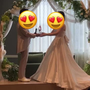 愛の薔薇でサプライズプロポーズ