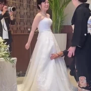 中座には母を呼びました！
事前に言っていなかったのでサプライズで驚いていましたが、感動して泣いてくれました！
