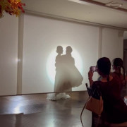 幻想的なシルエット入場