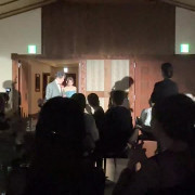 再入場シーン
周りのカーテンが閉まっているのでまた違う雰囲気の演出に