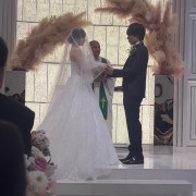 華やかさを添えるパンパースの花