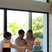 沖縄風ケーキで心温まるウエディング