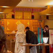 身が引き締まる厳かな神前式