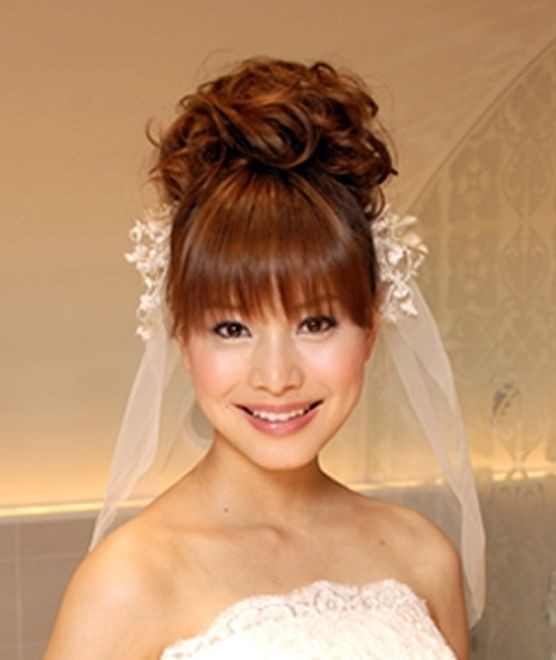 シフォンカールアップ 結婚式髪型 一番かわいい流行ヘアスタイル アレンジが見つかる ウエディングパーク