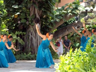 ハワイガイド本をPRESENT♪今年大注目のディズニーホテル登場!