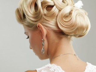 ハワイ挙式する花嫁必見!現地の最新ヘアメイク事情って?