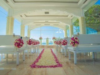 憧れのハワイでの挙式!オーシャンビューが楽しめる人気のチャペルまとめ