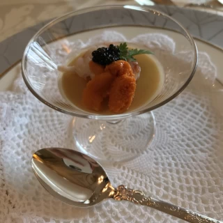 料理は、招待状の返信で、和食かフレンチか選択できます