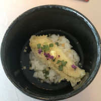お茶漬けは、キスの天ぷらがのっていて、季節感があります