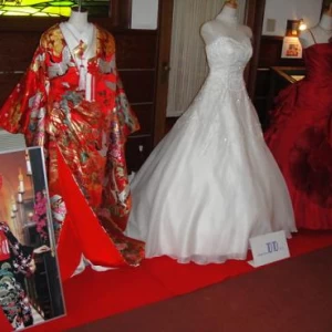 館内でのドレス展示|154405さんの万平ホテルの写真(104186)