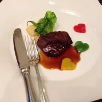 お肉料理の試食