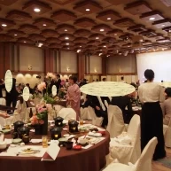 大会場は200人以上収容でもまだ余裕があります