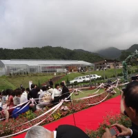 屋外の挙式会場
