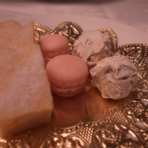 デザート、コーヒーと一緒に出てくる小菓子|277827さんのホテル京阪 ユニバーサル・タワー（ウエディング取扱終了）の写真(184062)