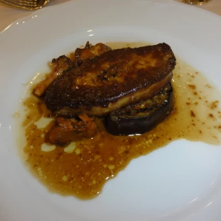 牛フィレ肉　ロッシーニ風