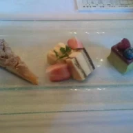 色とりどりのケーキ