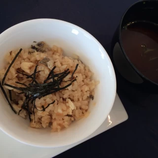 ご飯、汁物