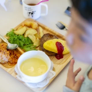 子どもも大満足のお子様ランチ。