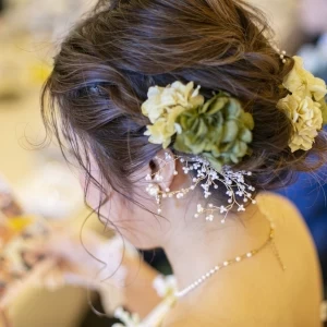 ウエディングドレスには大振りの花飾りがよく合います。|308616さんのPinco Picon（ピンコピコン）の写真(1112237)