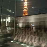 ロビー通路からも東京タワー