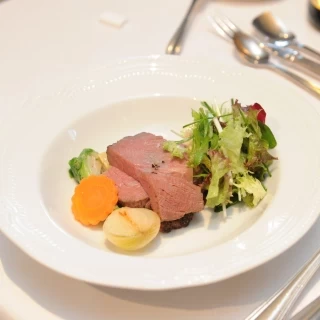 メインのお肉料理