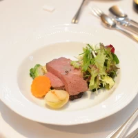 メインのお肉料理