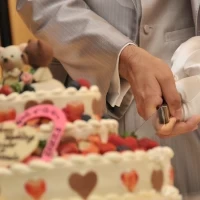ケーキ入刀。
