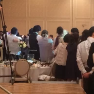 大人数でも対応できる会場です