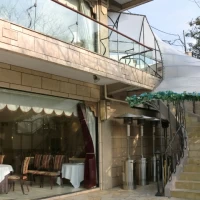 お庭からの会場