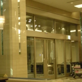 正面玄関