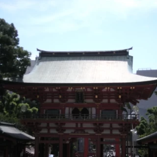 立派な門構え