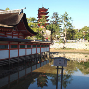 海の上にたっているんだけど、まるで日本庭園の池のようです。|327821さんの厳島神社の写真(11486)