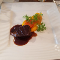 メインのお肉はホロホロ柔らかく美味