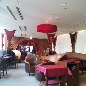 レストラン二階の披露宴会場|332369さんのマキシム・ド・パリ 赤坂の写真(20220)