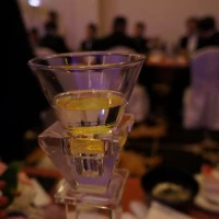 ここに発光する液体を入れる。キャンドルサービス