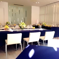 クロスの色でイメージも変わりそうです☆