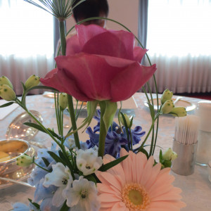 テーブル装花|341562さんの名古屋クレストンホテル（コルヴィアスイート）の写真(65236)